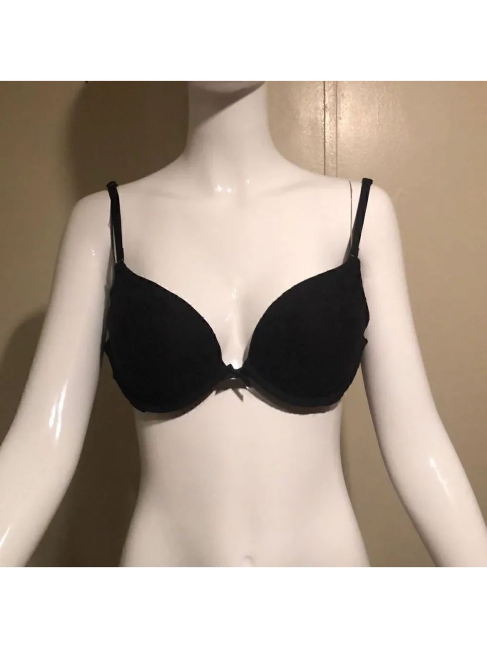 Everyday Black Push-Up Bra with Adjustable Straps